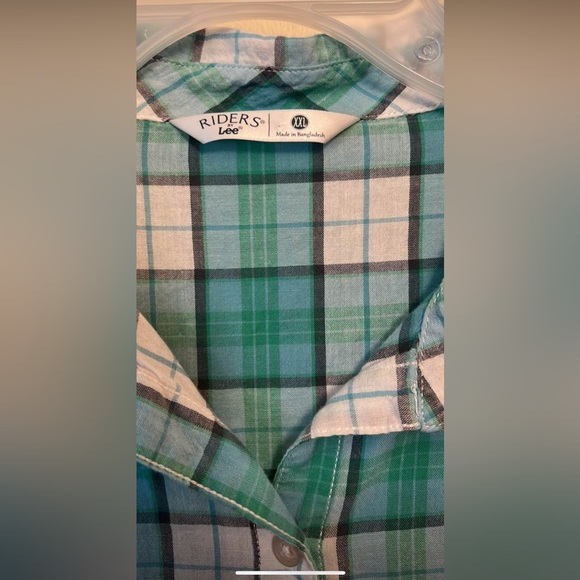 Riders by Lee Plaid Button Down 🔥 - Picture 3 of 4